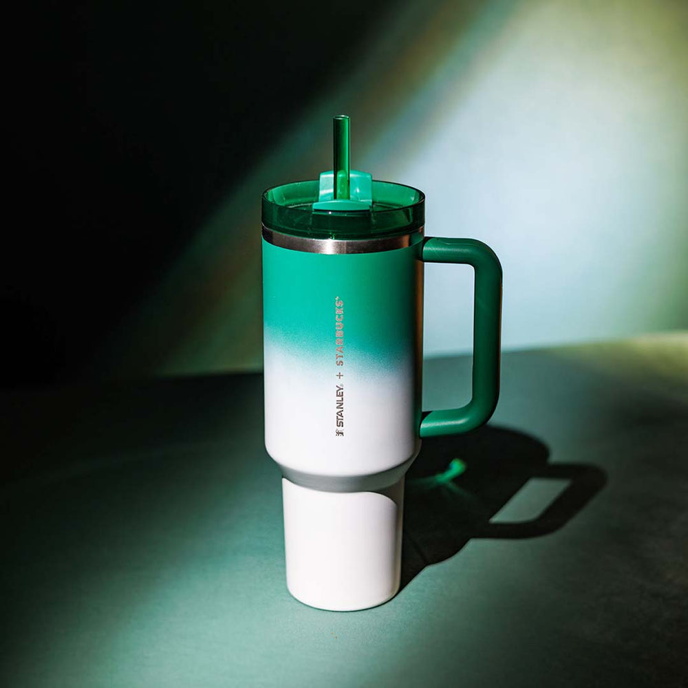 STANLEY x STARBUCKS THE QUENCHER H2.0 40OZ - GREEN 40OZ STANLEY x